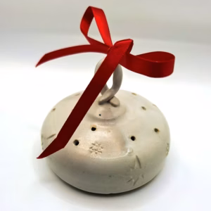 Handmade ceramic hanging bauble by Henroo Pottery — Earthernware ceramic ornamental bauble